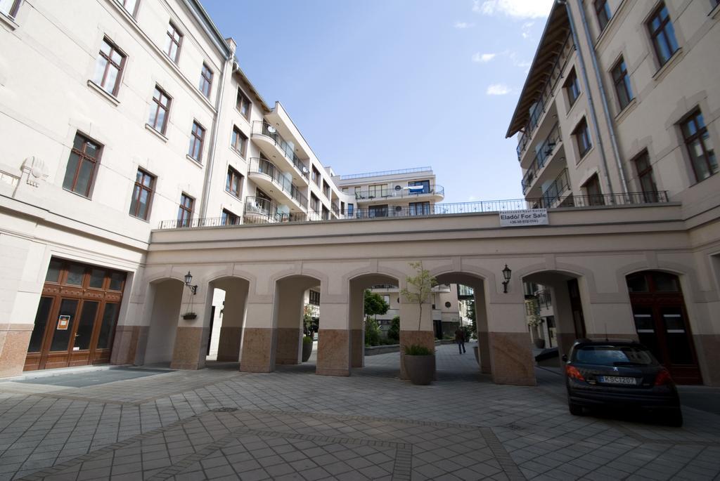 Gozsdu Spacious Apartment — Fotók 3